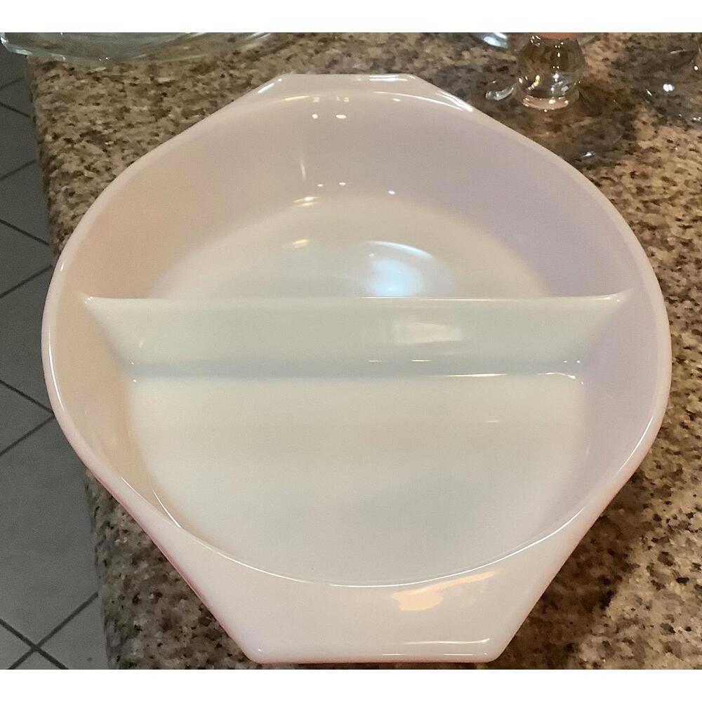 Vintage Pyrex Pink Daisy Divided Casserole Dish - Picture 3 of 9
